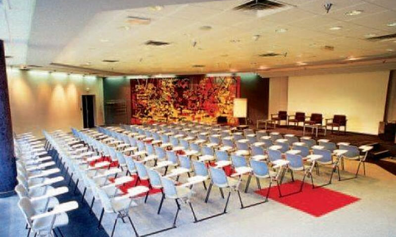 Location d'une salle pour 100 personnes pour séminaire d'entreprise à Marseille 13010